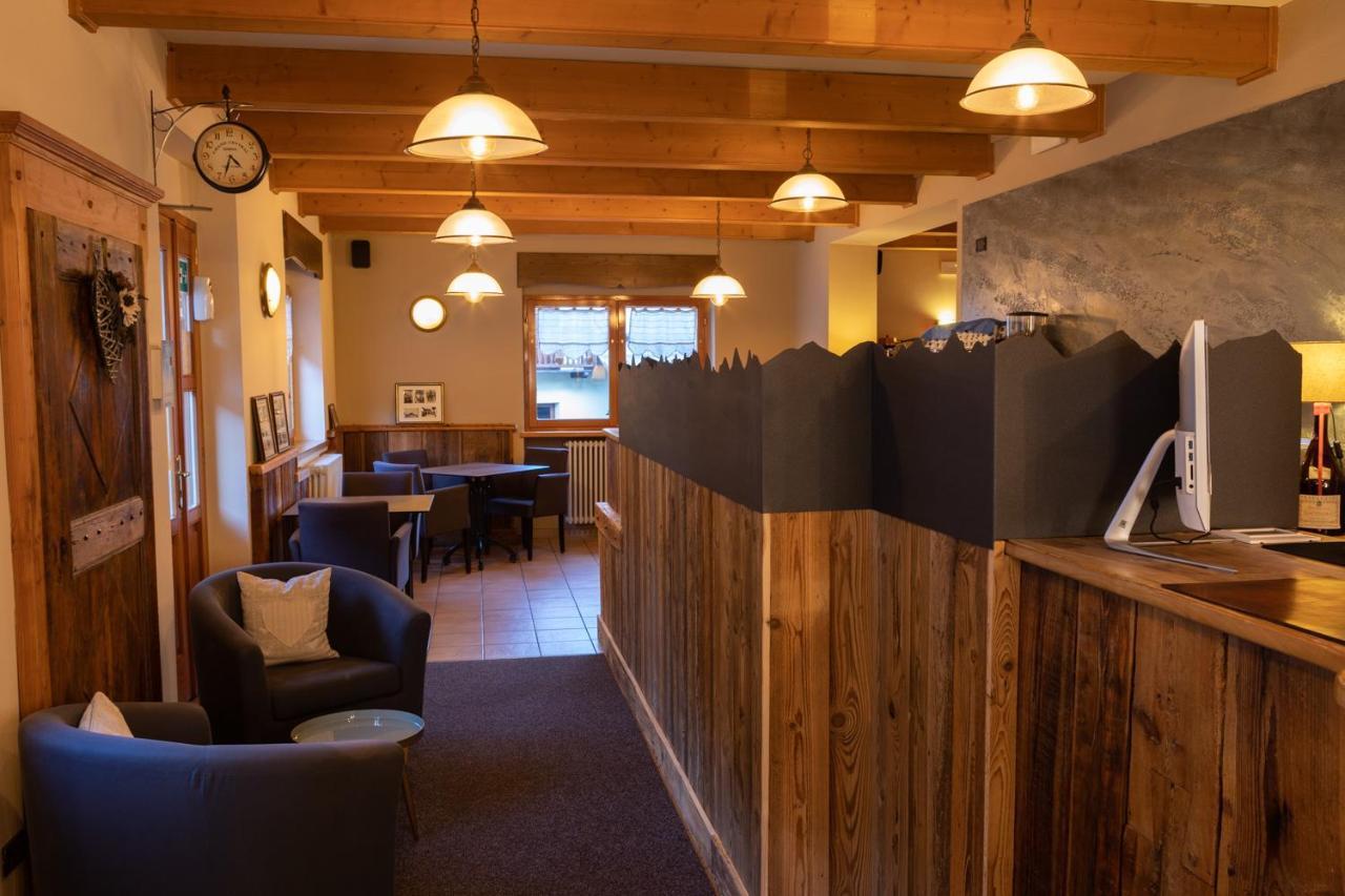 Saint-Oyen Mont Velan Chambres & Restaurant מראה חיצוני תמונה