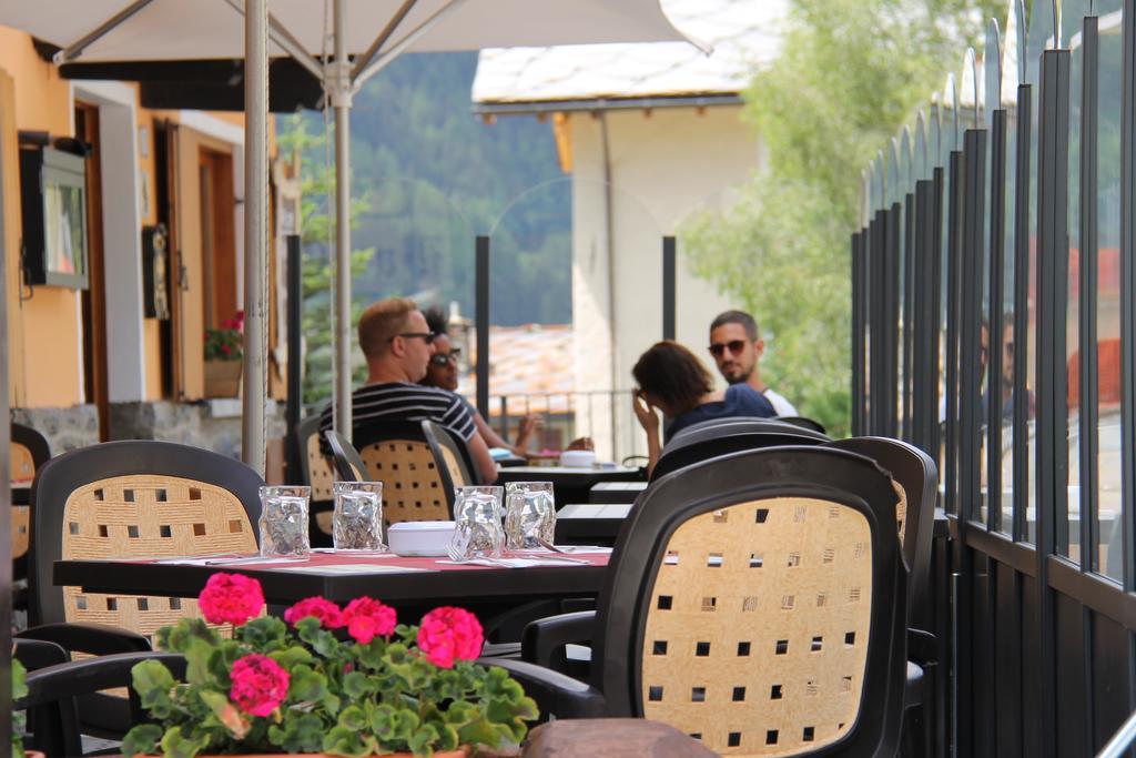 Saint-Oyen Mont Velan Chambres & Restaurant מראה חיצוני תמונה