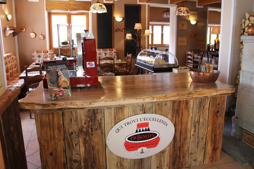 Saint-Oyen Mont Velan Chambres & Restaurant מראה חיצוני תמונה