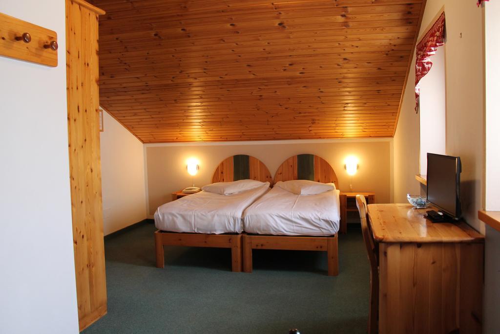 Saint-Oyen Mont Velan Chambres & Restaurant מראה חיצוני תמונה