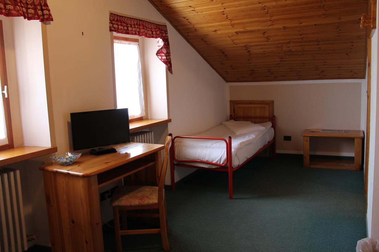 Saint-Oyen Mont Velan Chambres & Restaurant מראה חיצוני תמונה